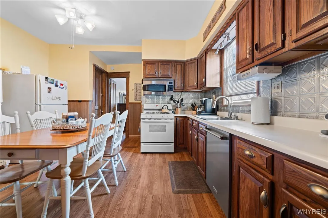 2469 Seneca Street, West Seneca, New York 14210, West Seneca, New York 14210, 4 Bedrooms Bedrooms, ,3 BathroomsBathrooms,Residential,For Sale,2469 Seneca Street, West Seneca, New York 14210,B1622001