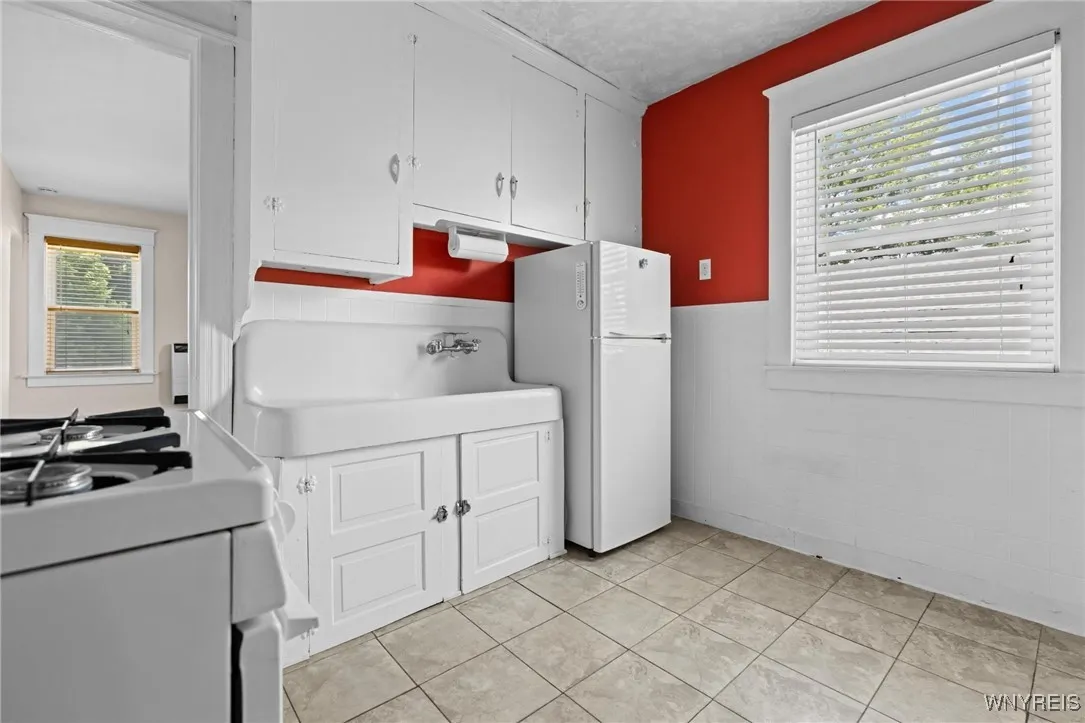 2469 Seneca Street, West Seneca, New York 14210, West Seneca, New York 14210, 4 Bedrooms Bedrooms, ,3 BathroomsBathrooms,Residential,For Sale,2469 Seneca Street, West Seneca, New York 14210,B1622001