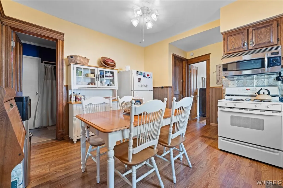 2469 Seneca Street, West Seneca, New York 14210, West Seneca, New York 14210, 4 Bedrooms Bedrooms, ,3 BathroomsBathrooms,Residential,For Sale,2469 Seneca Street, West Seneca, New York 14210,B1622001