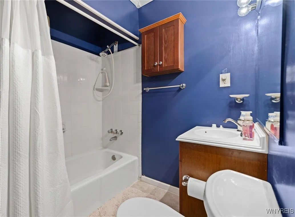 2469 Seneca Street, West Seneca, New York 14210, West Seneca, New York 14210, 4 Bedrooms Bedrooms, ,3 BathroomsBathrooms,Residential,For Sale,2469 Seneca Street, West Seneca, New York 14210,B1622001