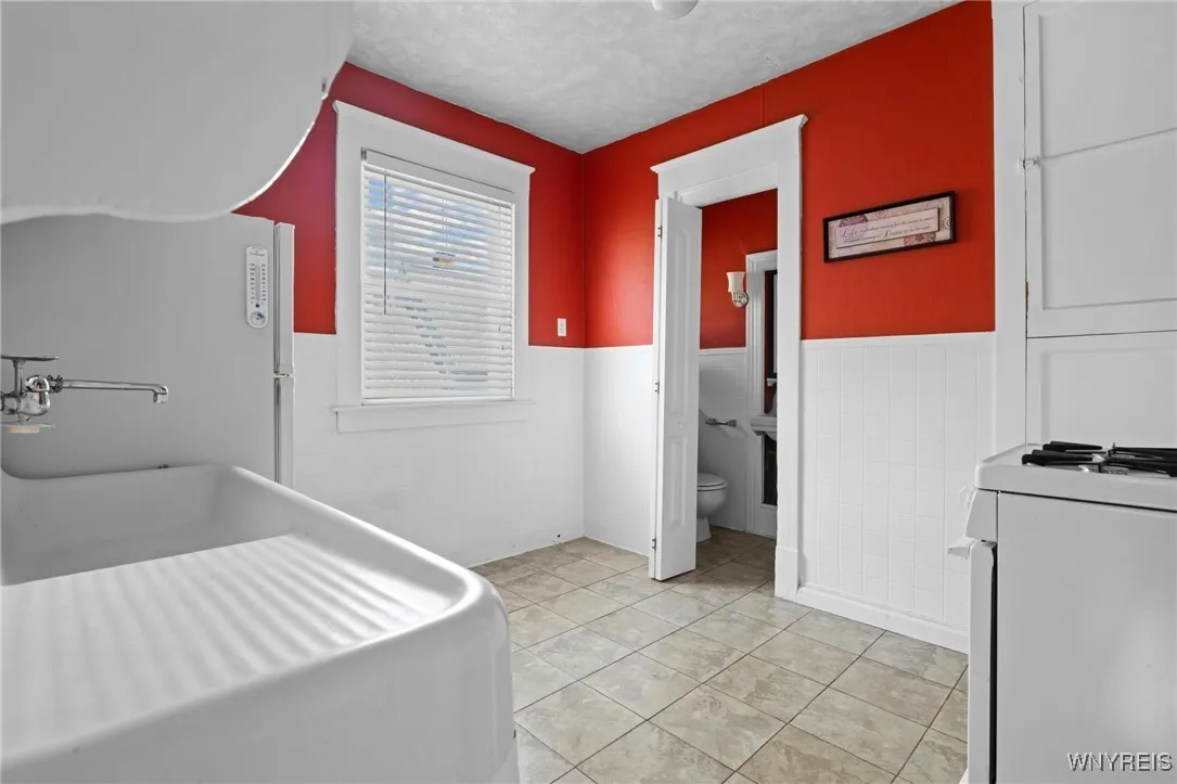 2469 Seneca Street, West Seneca, New York 14210, West Seneca, New York 14210, 4 Bedrooms Bedrooms, ,3 BathroomsBathrooms,Residential,For Sale,2469 Seneca Street, West Seneca, New York 14210,B1622001