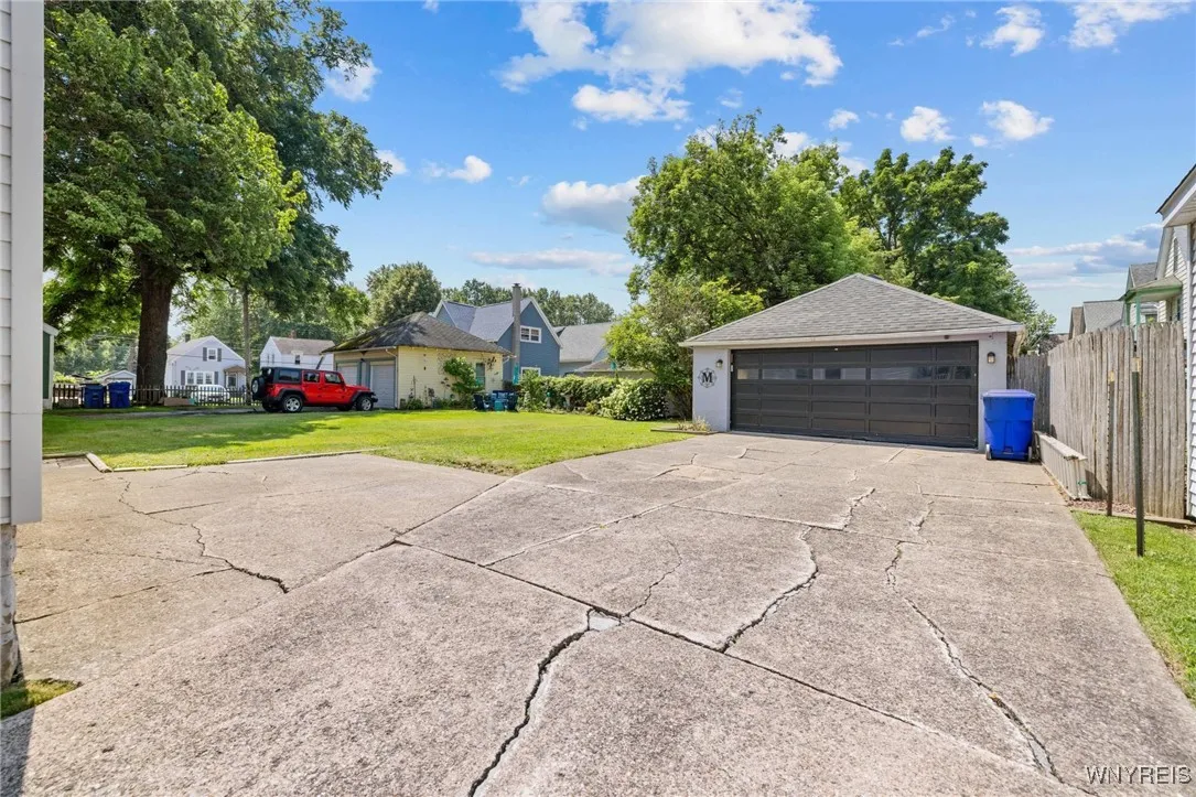 2469 Seneca Street, West Seneca, New York 14210, West Seneca, New York 14210, 4 Bedrooms Bedrooms, ,3 BathroomsBathrooms,Residential,For Sale,2469 Seneca Street, West Seneca, New York 14210,B1622001