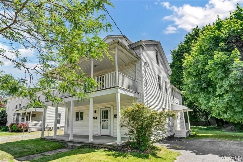 58 Center Street, Pomfret, New York 14063, Pomfret, New York 14063, 5 Bedrooms Bedrooms, ,2 BathroomsBathrooms,Residential,For Sale,58 Center Street, Pomfret, New York 14063,B1622228