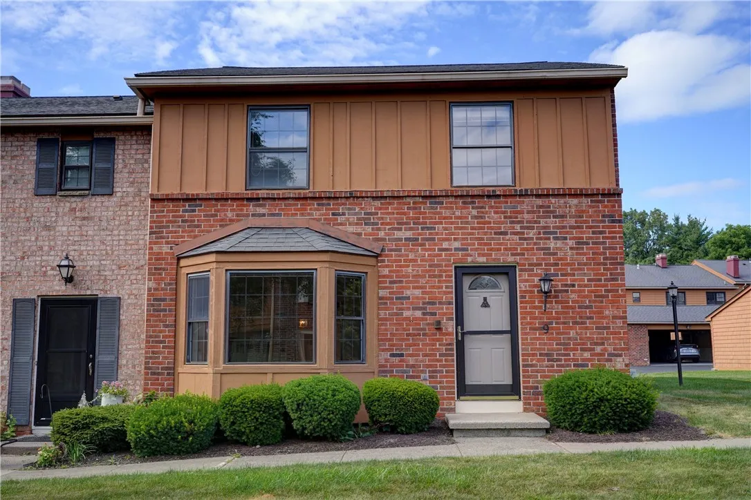 9 Dunbridge Heights, Perinton, New York 14450, Perinton, New York 14450, 3 Bedrooms Bedrooms, 7 Rooms Rooms,2 BathroomsBathrooms,Residential,For Sale,9 Dunbridge Heights, Perinton, New York 14450,R1620182