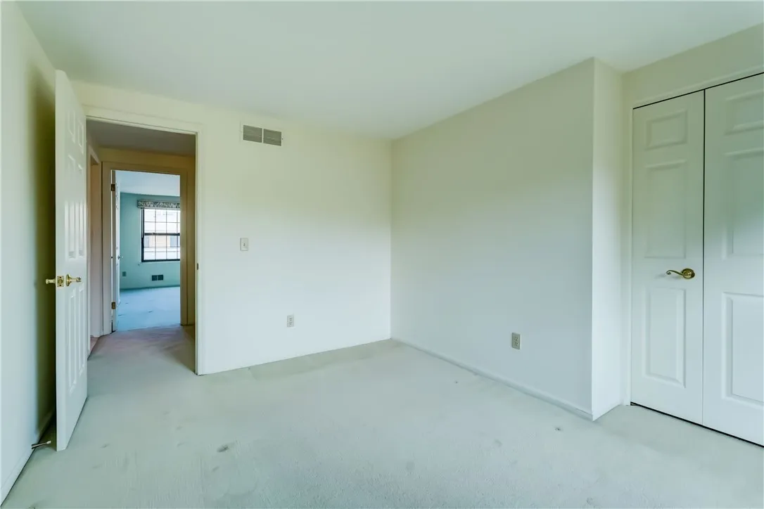 9 Dunbridge Heights, Perinton, New York 14450, Perinton, New York 14450, 3 Bedrooms Bedrooms, 7 Rooms Rooms,2 BathroomsBathrooms,Residential,For Sale,9 Dunbridge Heights, Perinton, New York 14450,R1620182