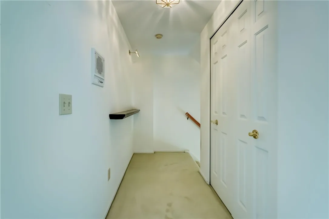 9 Dunbridge Heights, Perinton, New York 14450, Perinton, New York 14450, 3 Bedrooms Bedrooms, 7 Rooms Rooms,2 BathroomsBathrooms,Residential,For Sale,9 Dunbridge Heights, Perinton, New York 14450,R1620182