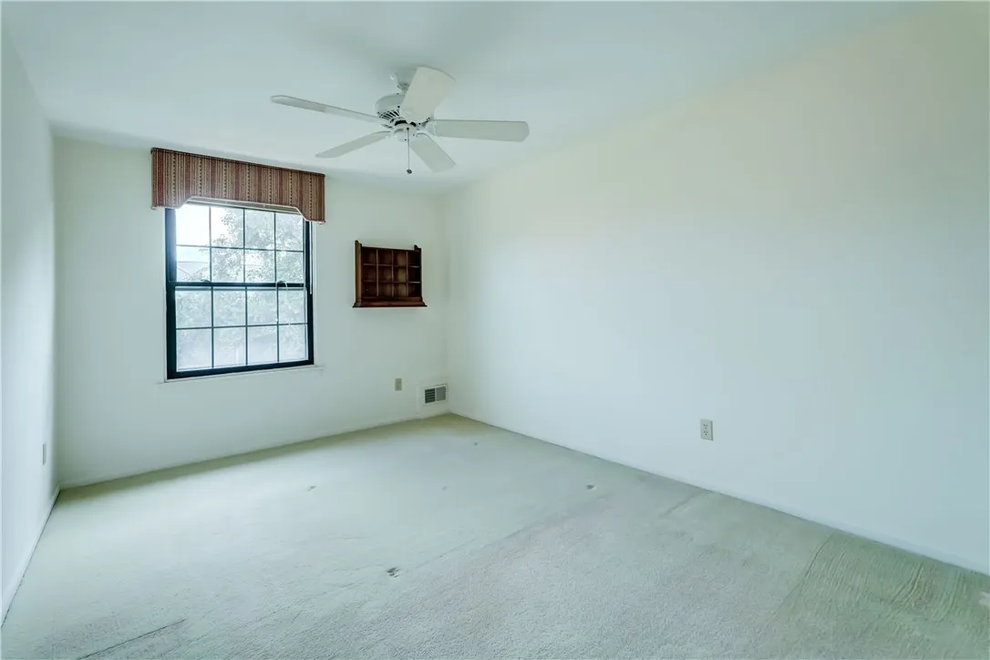 9 Dunbridge Heights, Perinton, New York 14450, Perinton, New York 14450, 3 Bedrooms Bedrooms, 7 Rooms Rooms,2 BathroomsBathrooms,Residential,For Sale,9 Dunbridge Heights, Perinton, New York 14450,R1620182
