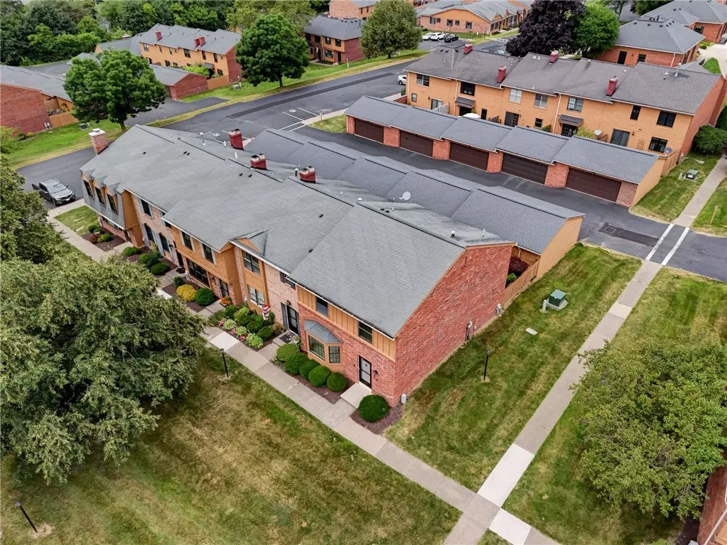 9 Dunbridge Heights, Perinton, New York 14450, Perinton, New York 14450, 3 Bedrooms Bedrooms, 7 Rooms Rooms,2 BathroomsBathrooms,Residential,For Sale,9 Dunbridge Heights, Perinton, New York 14450,R1620182
