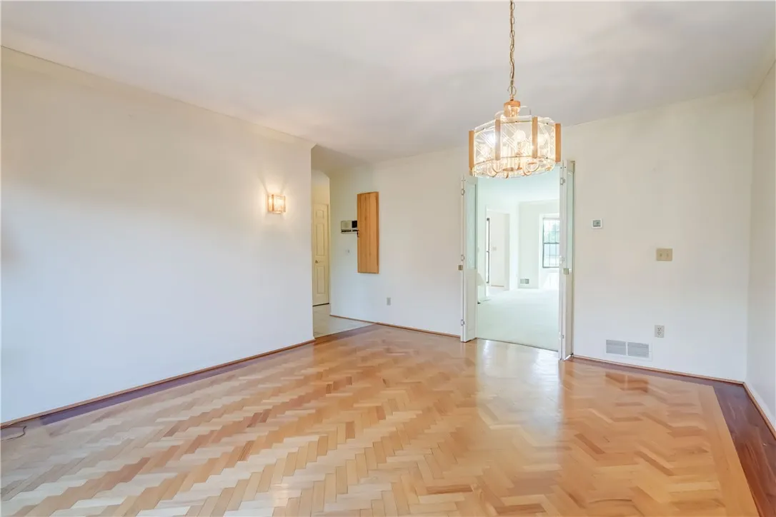 9 Dunbridge Heights, Perinton, New York 14450, Perinton, New York 14450, 3 Bedrooms Bedrooms, 7 Rooms Rooms,2 BathroomsBathrooms,Residential,For Sale,9 Dunbridge Heights, Perinton, New York 14450,R1620182