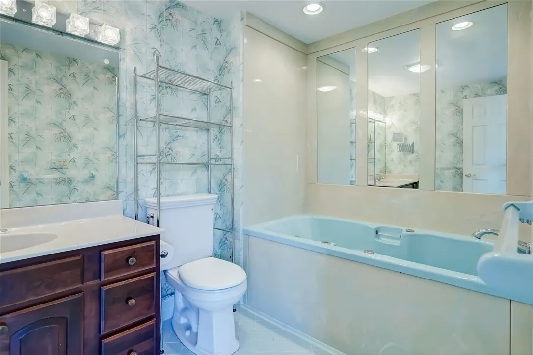 9 Dunbridge Heights, Perinton, New York 14450, Perinton, New York 14450, 3 Bedrooms Bedrooms, 7 Rooms Rooms,2 BathroomsBathrooms,Residential,For Sale,9 Dunbridge Heights, Perinton, New York 14450,R1620182
