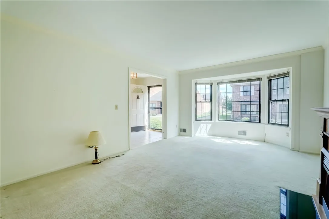 9 Dunbridge Heights, Perinton, New York 14450, Perinton, New York 14450, 3 Bedrooms Bedrooms, 7 Rooms Rooms,2 BathroomsBathrooms,Residential,For Sale,9 Dunbridge Heights, Perinton, New York 14450,R1620182