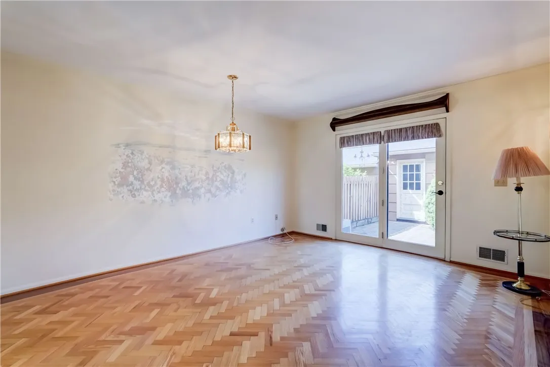9 Dunbridge Heights, Perinton, New York 14450, Perinton, New York 14450, 3 Bedrooms Bedrooms, 7 Rooms Rooms,2 BathroomsBathrooms,Residential,For Sale,9 Dunbridge Heights, Perinton, New York 14450,R1620182