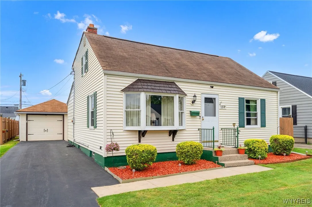 159 Beale Avenue, Cheektowaga, New York 14225, Cheektowaga, New York 14225, 3 Bedrooms Bedrooms, 6 Rooms Rooms,2 BathroomsBathrooms,Residential,For Sale,159 Beale Avenue, Cheektowaga, New York 14225,B1622179