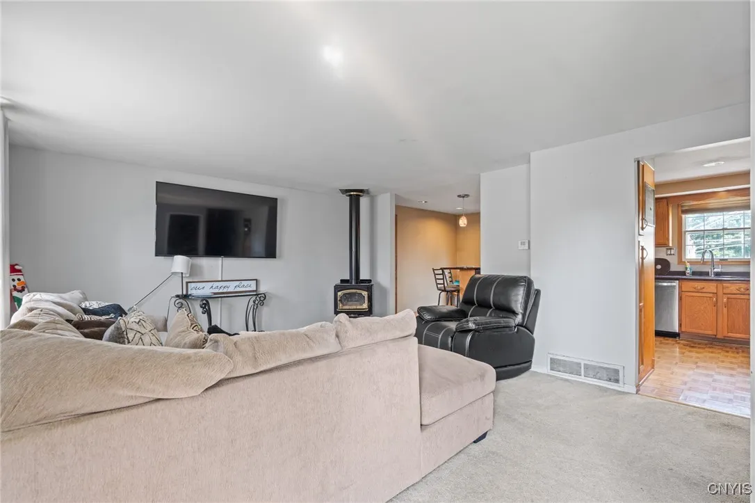 4242 Hunting Creek Drive, Clay, New York 13041, Clay, New York 13041, 3 Bedrooms Bedrooms, 9 Rooms Rooms,1 BathroomBathrooms,Residential,For Sale,4242 Hunting Creek Drive, Clay, New York 13041,S1621183