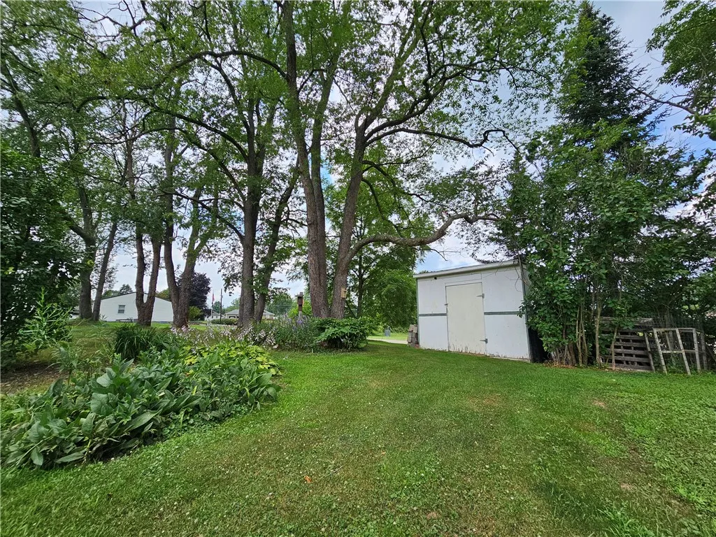 42 Pine Circle, Big Flats, New York 14845, Big Flats, New York 14845, 3 Bedrooms Bedrooms, 8 Rooms Rooms,1 BathroomBathrooms,Residential,For Sale,42 Pine Circle, Big Flats, New York 14845,R1622240
