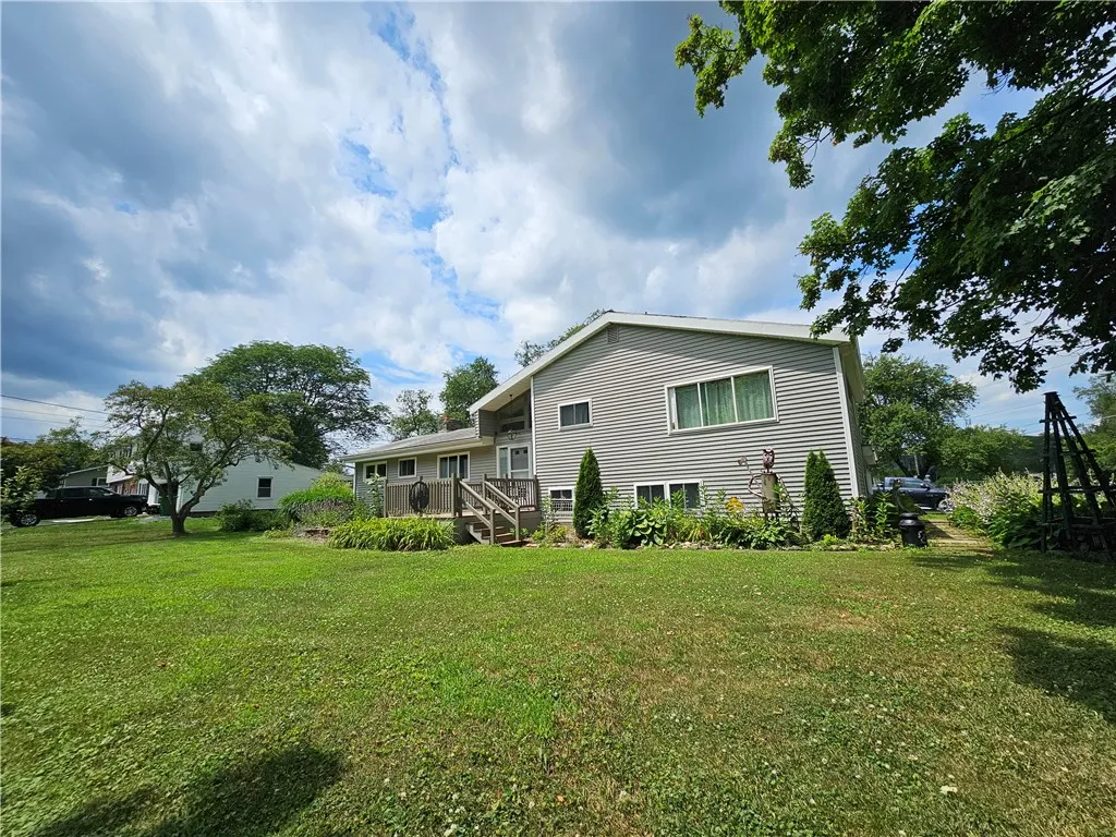 42 Pine Circle, Big Flats, New York 14845, Big Flats, New York 14845, 3 Bedrooms Bedrooms, 8 Rooms Rooms,1 BathroomBathrooms,Residential,For Sale,42 Pine Circle, Big Flats, New York 14845,R1622240
