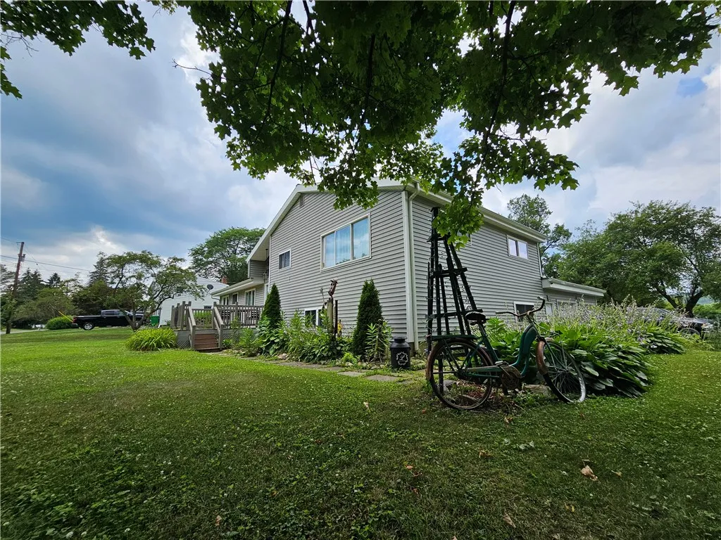 42 Pine Circle, Big Flats, New York 14845, Big Flats, New York 14845, 3 Bedrooms Bedrooms, 8 Rooms Rooms,1 BathroomBathrooms,Residential,For Sale,42 Pine Circle, Big Flats, New York 14845,R1622240