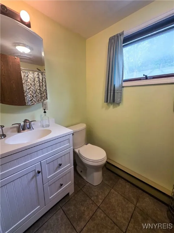 2ND FLOOR FULL BATHROOM