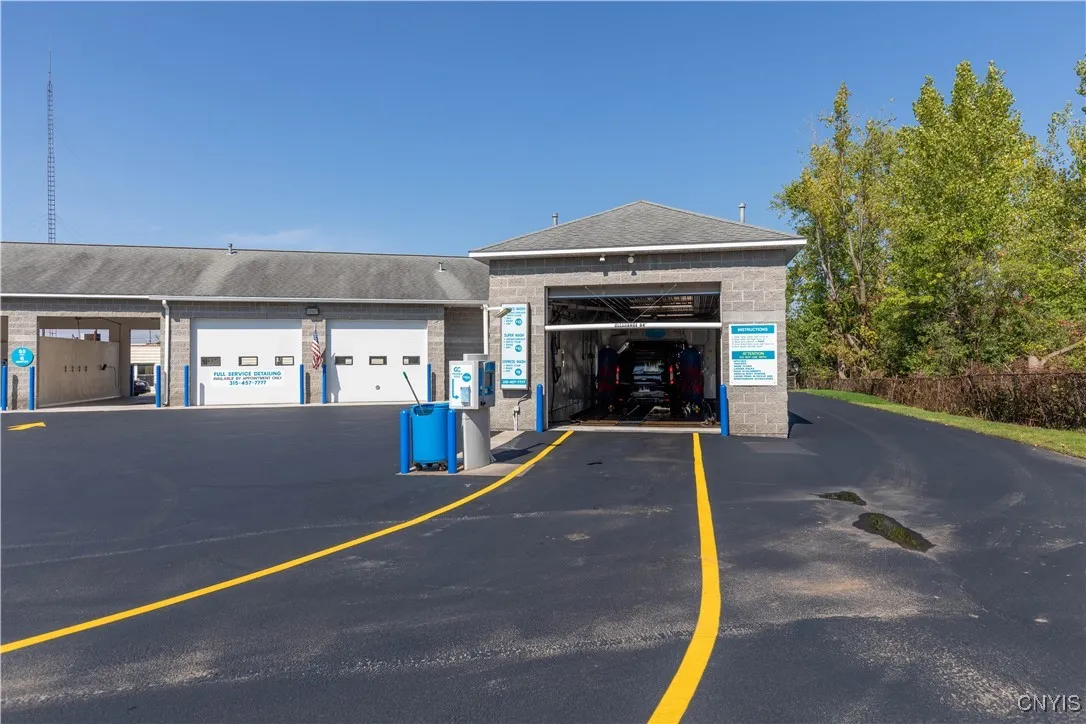 912 Old Liverpool Road, Salina, New York 13088, Salina, New York 13088, ,Commercial Sale,For Sale,912 Old Liverpool Road, Salina, New York 13088,S1620806