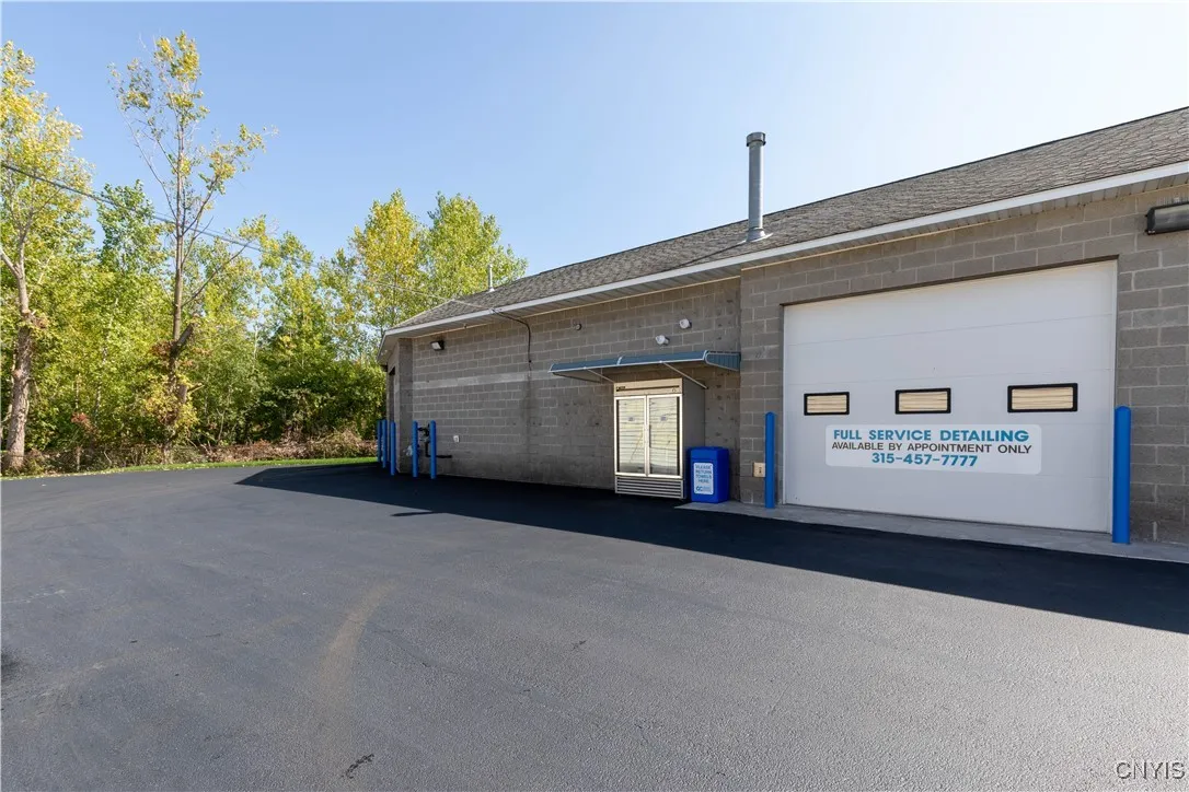 912 Old Liverpool Road, Salina, New York 13088, Salina, New York 13088, ,Commercial Sale,For Sale,912 Old Liverpool Road, Salina, New York 13088,S1620806