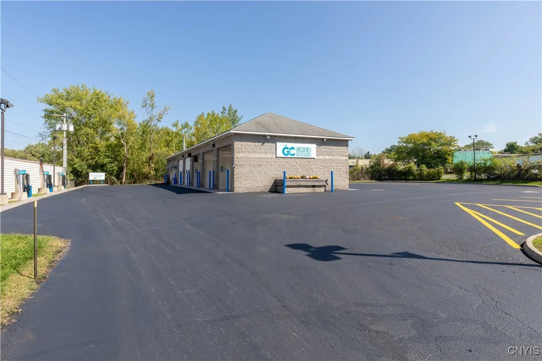 912 Old Liverpool Road, Salina, New York 13088, Salina, New York 13088, ,Commercial Sale,For Sale,912 Old Liverpool Road, Salina, New York 13088,S1620806
