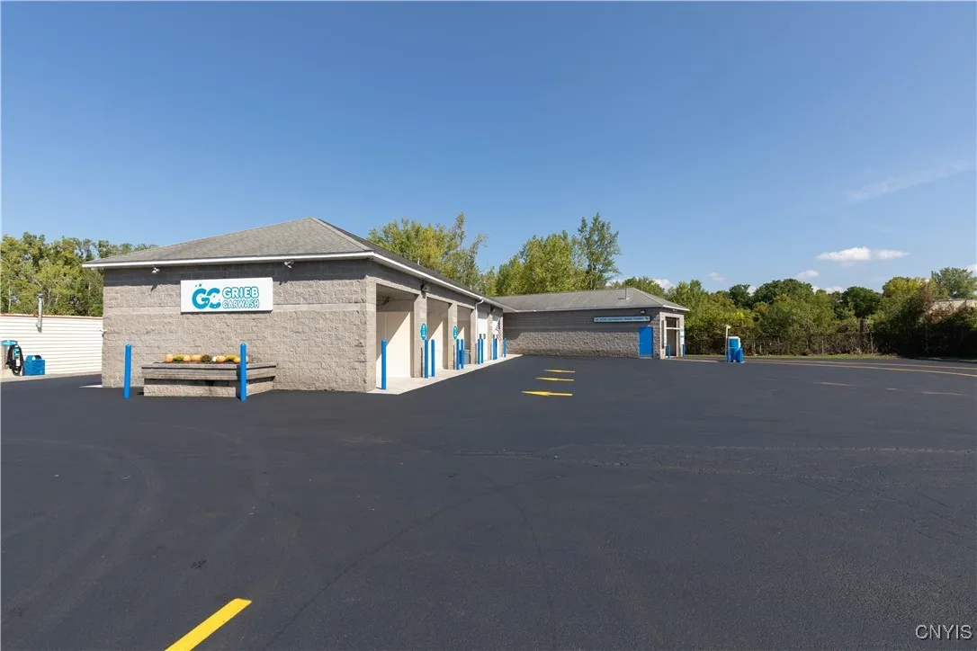 912 Old Liverpool Road, Salina, New York 13088, Salina, New York 13088, ,Commercial Sale,For Sale,912 Old Liverpool Road, Salina, New York 13088,S1620806