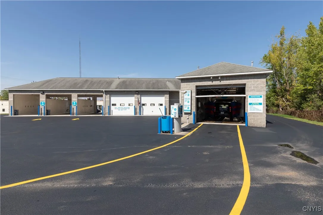 912 Old Liverpool Road, Salina, New York 13088, Salina, New York 13088, ,Commercial Sale,For Sale,912 Old Liverpool Road, Salina, New York 13088,S1620806