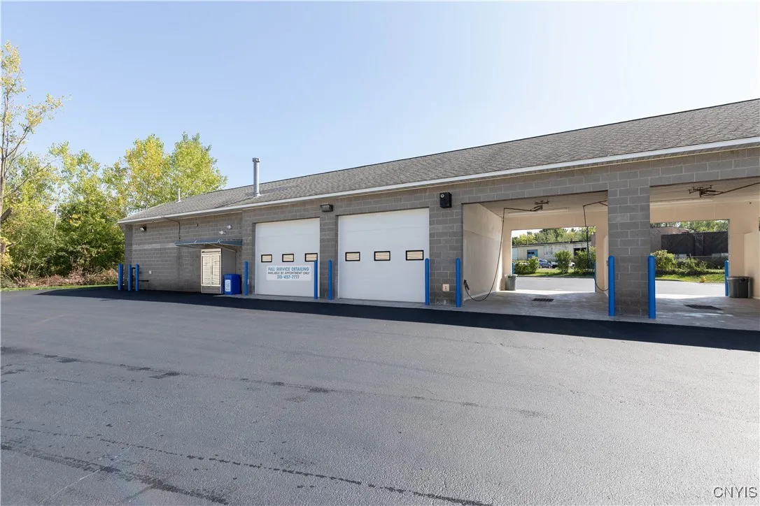 912 Old Liverpool Road, Salina, New York 13088, Salina, New York 13088, ,Commercial Sale,For Sale,912 Old Liverpool Road, Salina, New York 13088,S1620806