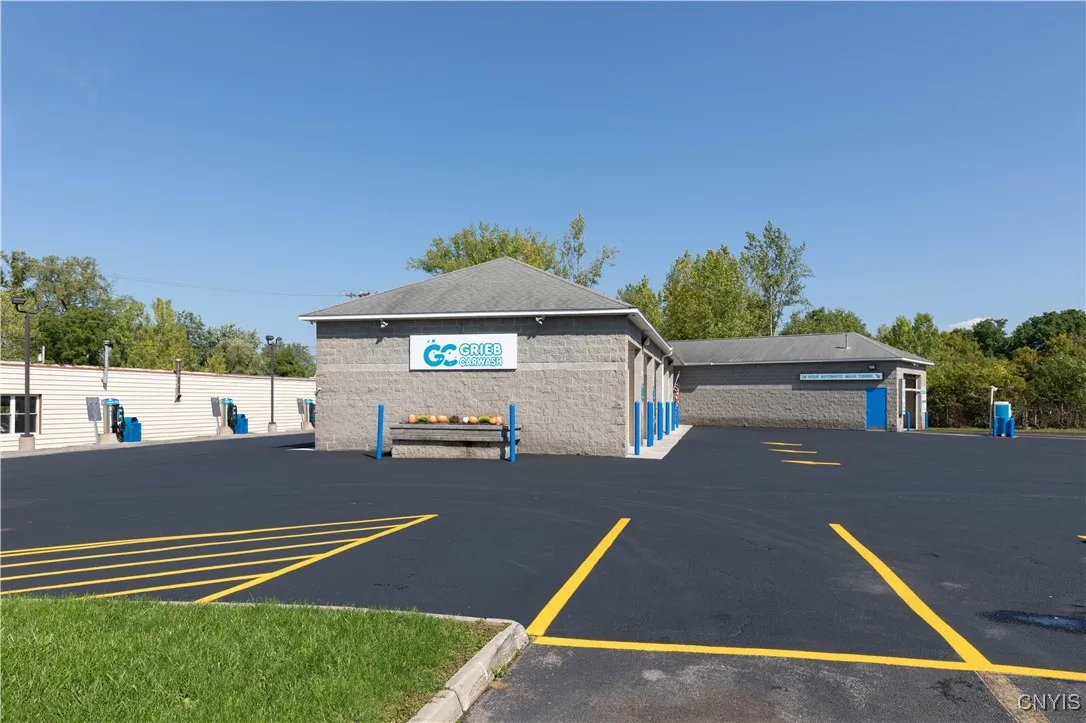 912 Old Liverpool Road, Salina, New York 13088, Salina, New York 13088, ,Commercial Sale,For Sale,912 Old Liverpool Road, Salina, New York 13088,S1620806
