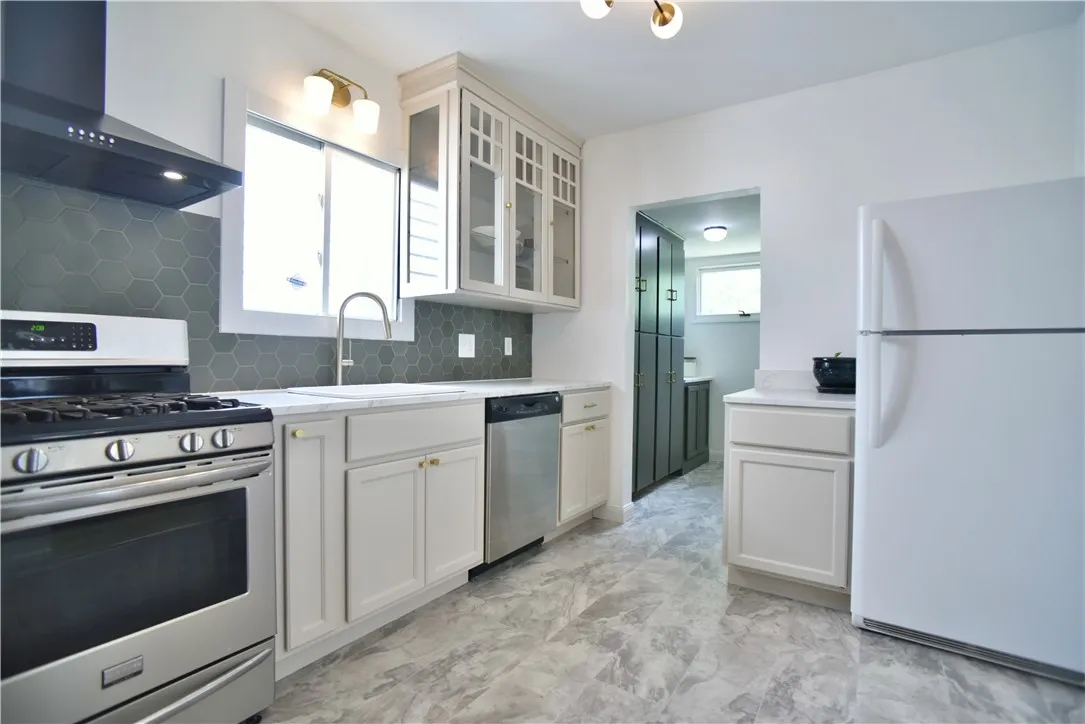 360 Ellison Street, Rochester, New York 14609, Rochester, New York 14609, 3 Bedrooms Bedrooms, 9 Rooms Rooms,2 BathroomsBathrooms,Residential,For Sale,360 Ellison Street, Rochester, New York 14609,R1621966