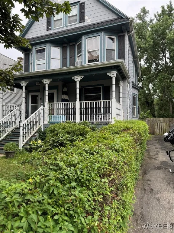 51 Ashton Place, Buffalo, New York 14220, Buffalo, New York 14220, 3 Bedrooms Bedrooms, ,2 BathroomsBathrooms,Residential,For Sale,51 Ashton Place, Buffalo, New York 14220,B1621668