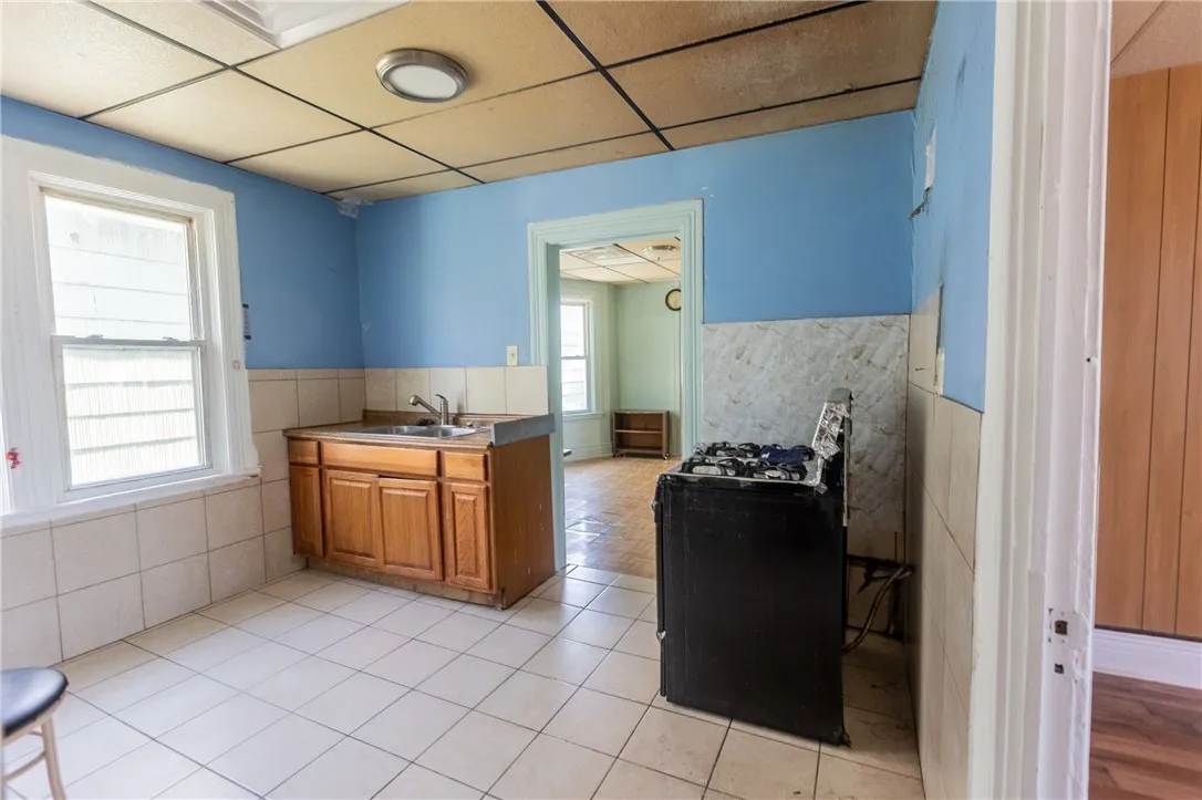 85 Brayton Street, Buffalo, New York 14213, Buffalo, New York 14213, 5 Bedrooms Bedrooms, ,2 BathroomsBathrooms,Residential,For Sale,85 Brayton Street, Buffalo, New York 14213,R1621122