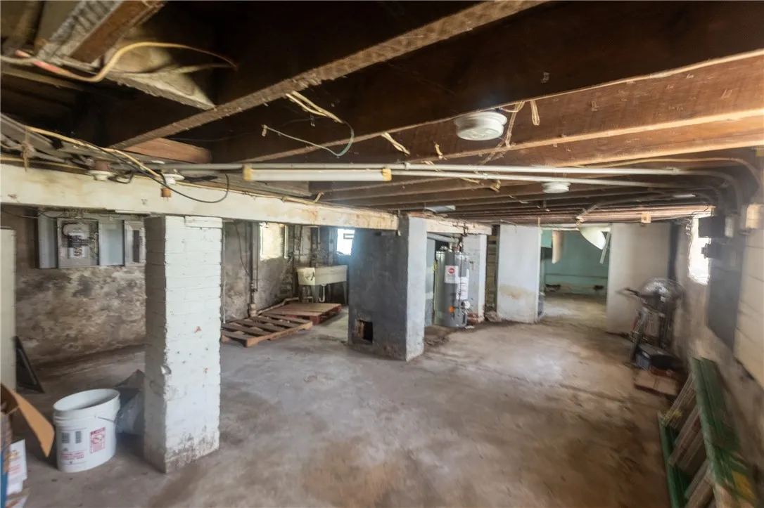 85 Brayton Street, Buffalo, New York 14213, Buffalo, New York 14213, 5 Bedrooms Bedrooms, ,2 BathroomsBathrooms,Residential,For Sale,85 Brayton Street, Buffalo, New York 14213,R1621122