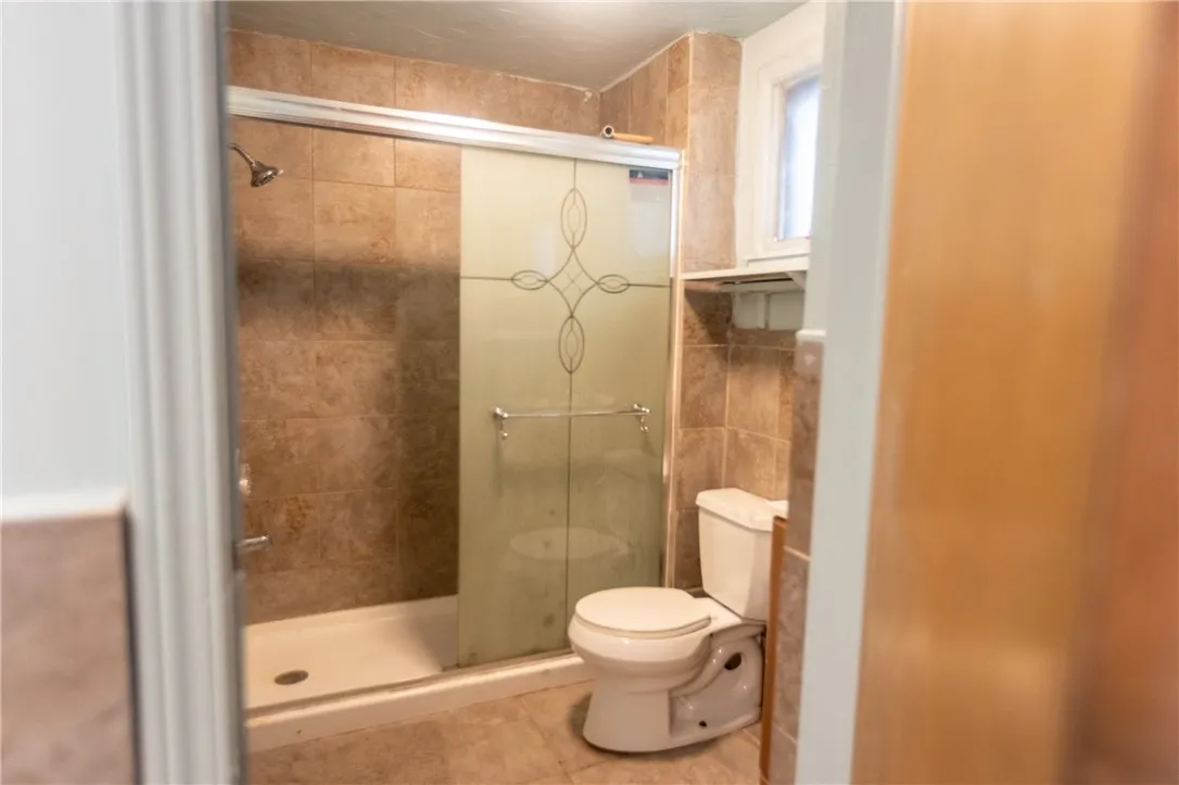 85 Brayton Street, Buffalo, New York 14213, Buffalo, New York 14213, 5 Bedrooms Bedrooms, ,2 BathroomsBathrooms,Residential,For Sale,85 Brayton Street, Buffalo, New York 14213,R1621122