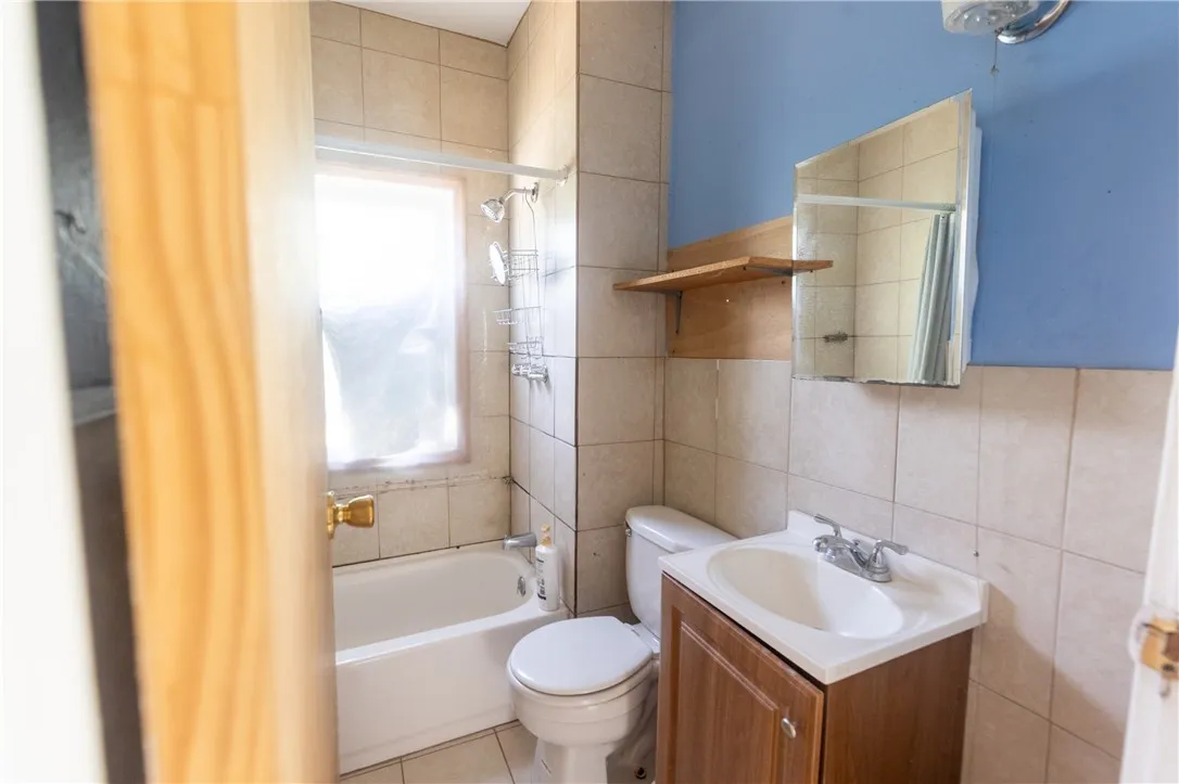 85 Brayton Street, Buffalo, New York 14213, Buffalo, New York 14213, 5 Bedrooms Bedrooms, ,2 BathroomsBathrooms,Residential,For Sale,85 Brayton Street, Buffalo, New York 14213,R1621122