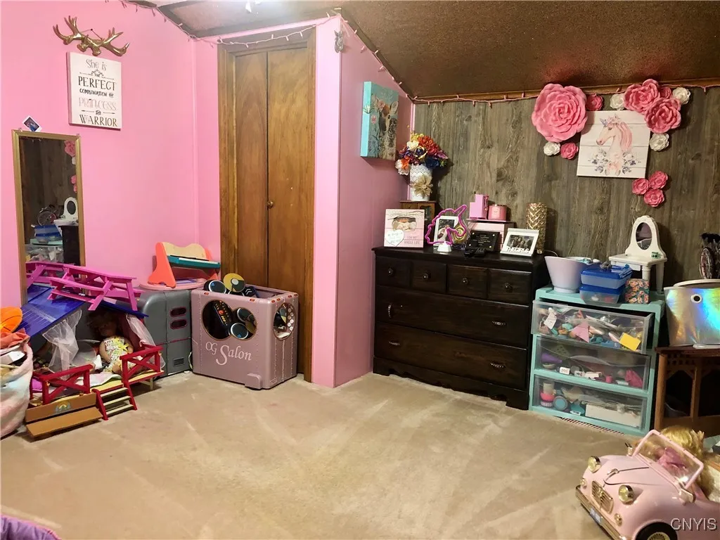 9086 Main Street Ss, Marcy, New York 13403, Marcy, New York 13403, 4 Bedrooms Bedrooms, 8 Rooms Rooms,2 BathroomsBathrooms,Residential,For Sale,9086 Main Street Ss, Marcy, New York 13403,S1622267