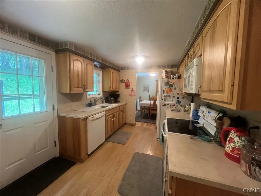 20 Pond Path, Oswego, New York 13126, Oswego, New York 13126, 4 Bedrooms Bedrooms, 8 Rooms Rooms,2 BathroomsBathrooms,Residential,For Sale,20 Pond Path, Oswego, New York 13126,S1622232