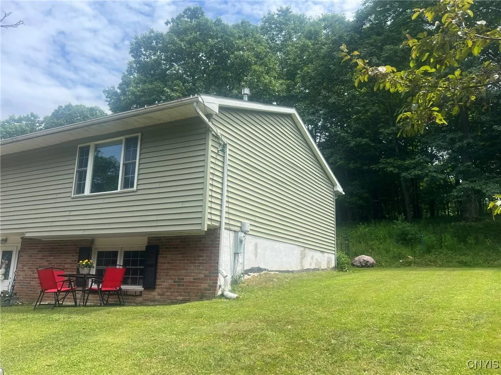 20 Pond Path, Oswego, New York 13126, Oswego, New York 13126, 4 Bedrooms Bedrooms, 8 Rooms Rooms,2 BathroomsBathrooms,Residential,For Sale,20 Pond Path, Oswego, New York 13126,S1622232