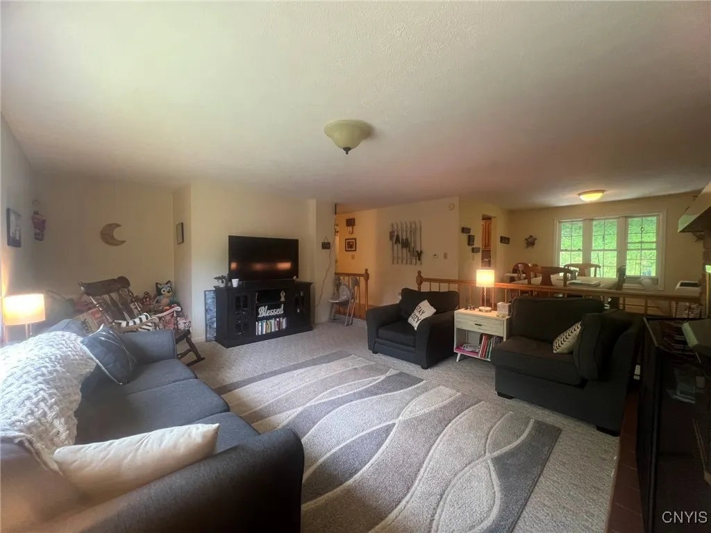 20 Pond Path, Oswego, New York 13126, Oswego, New York 13126, 4 Bedrooms Bedrooms, 8 Rooms Rooms,2 BathroomsBathrooms,Residential,For Sale,20 Pond Path, Oswego, New York 13126,S1622232