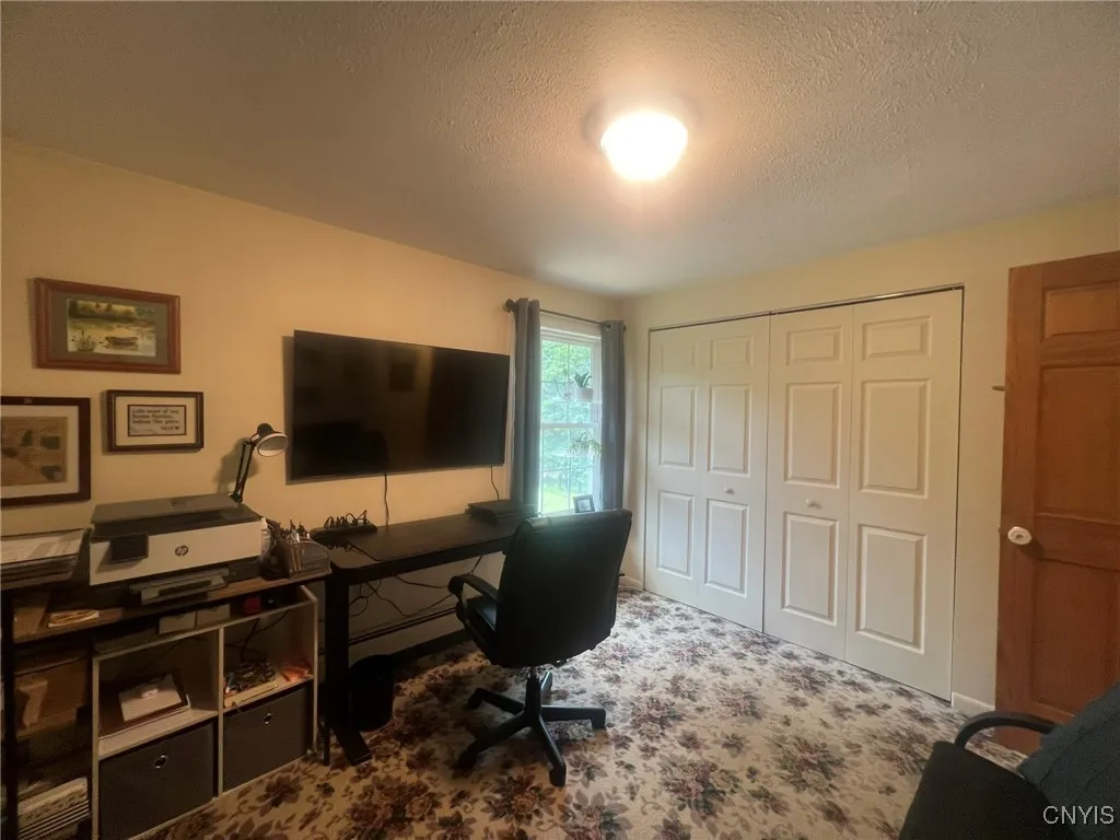 20 Pond Path, Oswego, New York 13126, Oswego, New York 13126, 4 Bedrooms Bedrooms, 8 Rooms Rooms,2 BathroomsBathrooms,Residential,For Sale,20 Pond Path, Oswego, New York 13126,S1622232