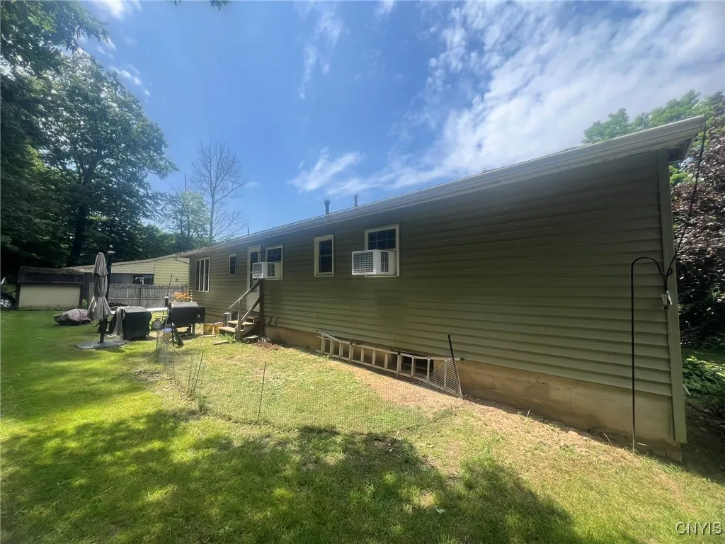 20 Pond Path, Oswego, New York 13126, Oswego, New York 13126, 4 Bedrooms Bedrooms, 8 Rooms Rooms,2 BathroomsBathrooms,Residential,For Sale,20 Pond Path, Oswego, New York 13126,S1622232