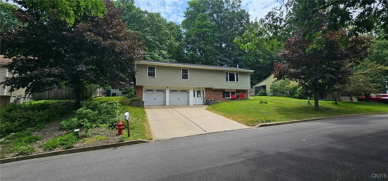 Beautiful 4 bedroom; 2 1/2 bath raised ranch