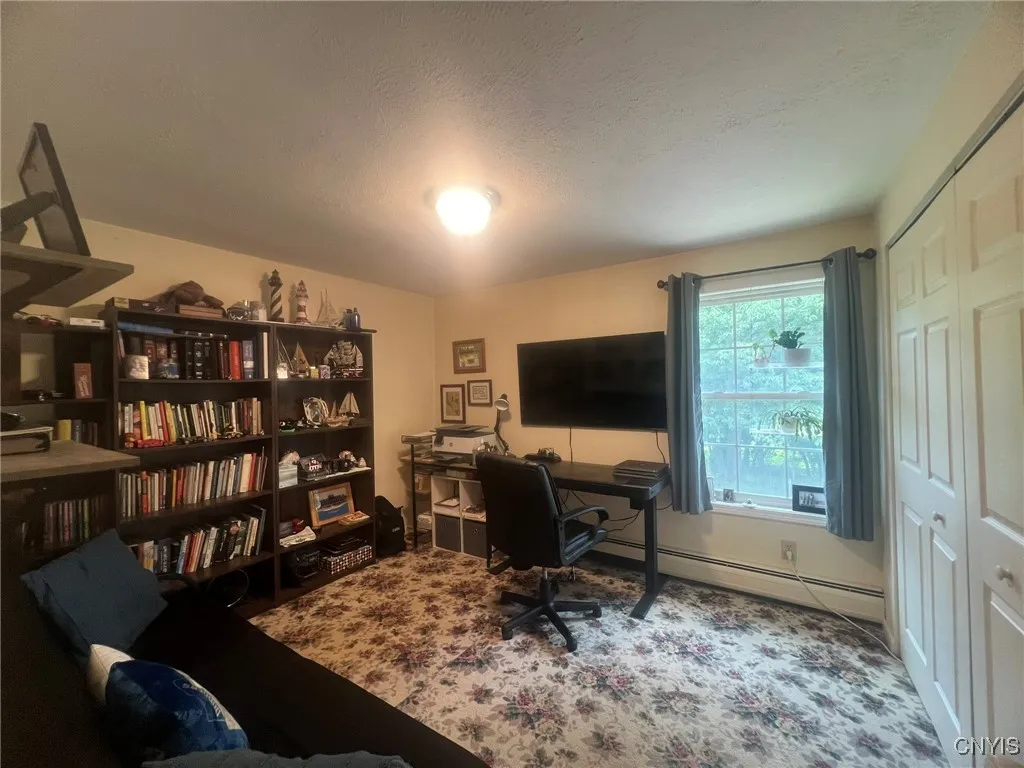 20 Pond Path, Oswego, New York 13126, Oswego, New York 13126, 4 Bedrooms Bedrooms, 8 Rooms Rooms,2 BathroomsBathrooms,Residential,For Sale,20 Pond Path, Oswego, New York 13126,S1622232