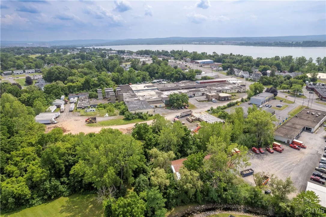 900 Old Liverpool Road, Salina, New York 13088, Salina, New York 13088, ,Commercial Sale,For Sale,900 Old Liverpool Road, Salina, New York 13088,S1621355