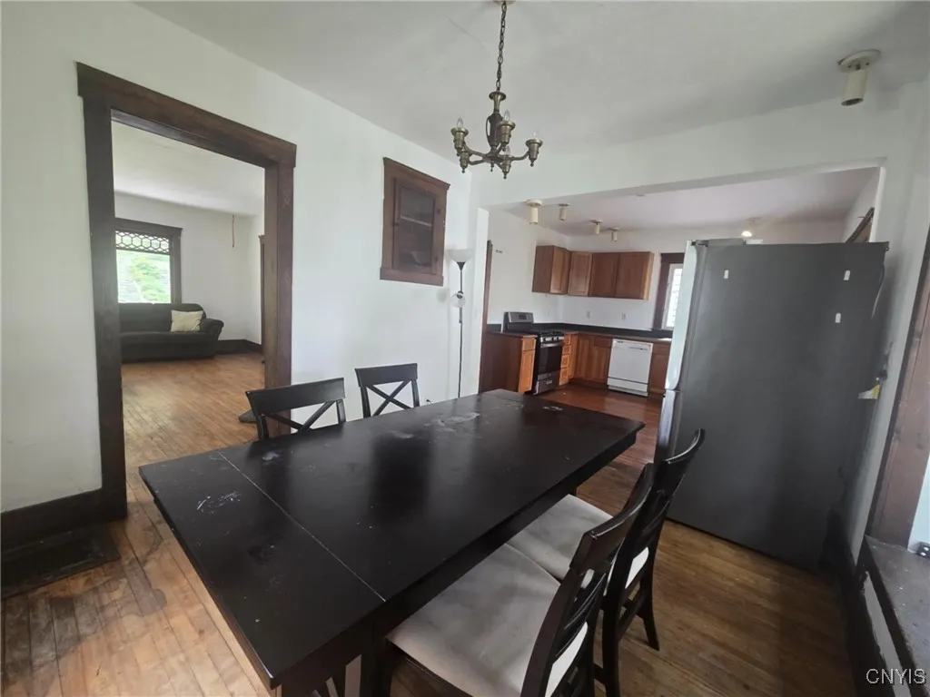 826 Lancaster Avenue, Syracuse, New York 13210, Syracuse, New York 13210, 4 Bedrooms Bedrooms, 8 Rooms Rooms,1 BathroomBathrooms,Residential,For Sale,826 Lancaster Avenue, Syracuse, New York 13210,S1622113