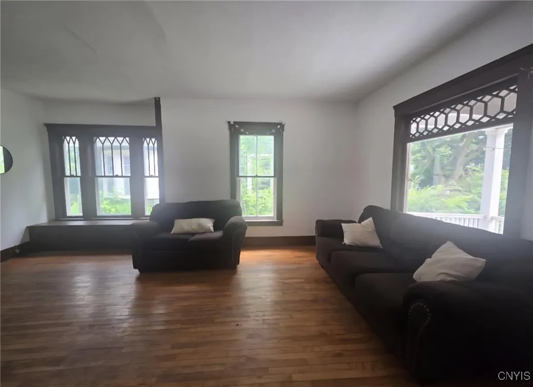 826 Lancaster Avenue, Syracuse, New York 13210, Syracuse, New York 13210, 4 Bedrooms Bedrooms, 8 Rooms Rooms,1 BathroomBathrooms,Residential,For Sale,826 Lancaster Avenue, Syracuse, New York 13210,S1622113