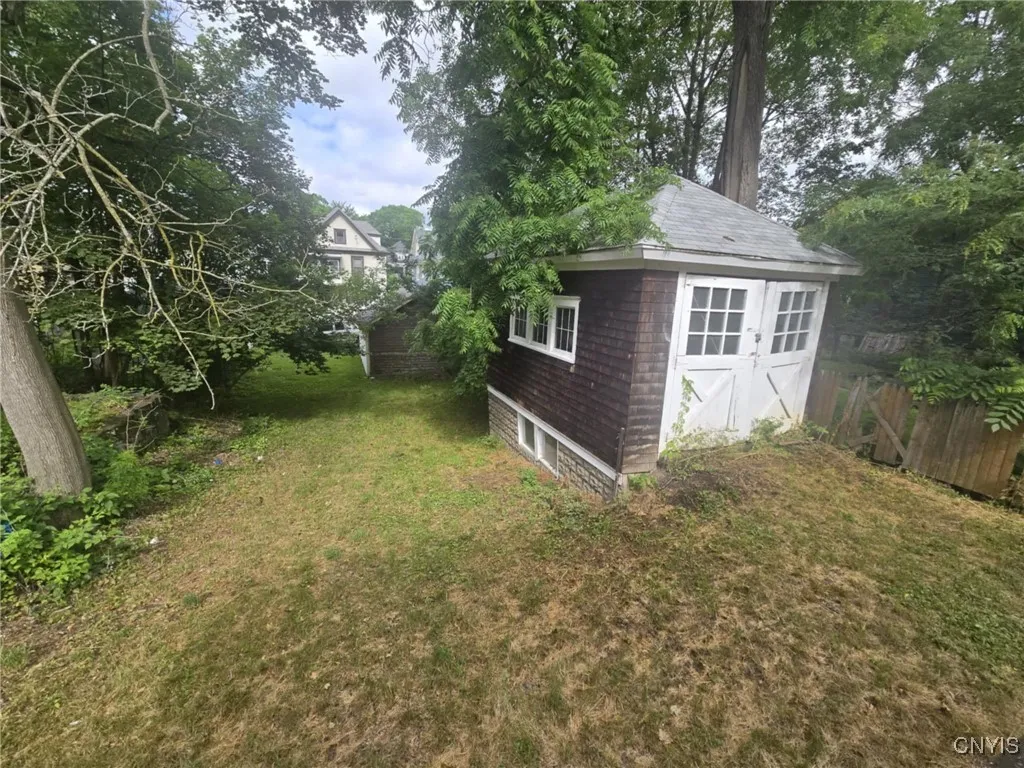 826 Lancaster Avenue, Syracuse, New York 13210, Syracuse, New York 13210, 4 Bedrooms Bedrooms, 8 Rooms Rooms,1 BathroomBathrooms,Residential,For Sale,826 Lancaster Avenue, Syracuse, New York 13210,S1622113