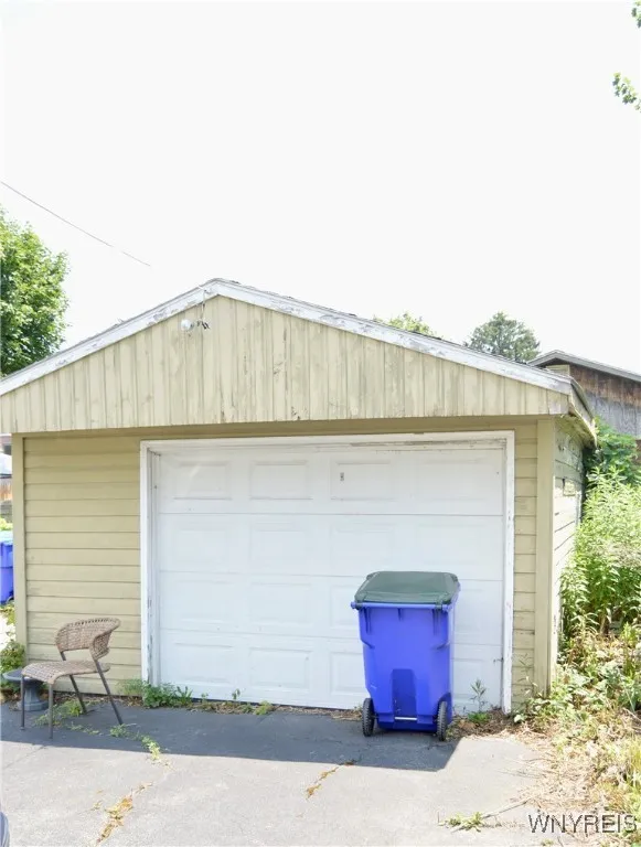 77 Harlem Road, West Seneca, New York 14224, West Seneca, New York 14224, 4 Bedrooms Bedrooms, 6 Rooms Rooms,1 BathroomBathrooms,Residential,For Sale,77 Harlem Road, West Seneca, New York 14224,B1619010
