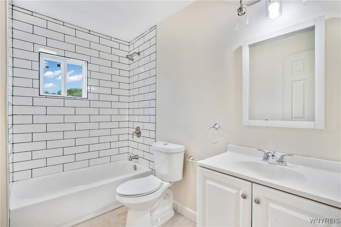 153 Hinman Avenue, Buffalo, New York 14216, Buffalo, New York 14216, 5 Bedrooms Bedrooms, ,2 BathroomsBathrooms,Residential,For Sale,153 Hinman Avenue, Buffalo, New York 14216,B1620308