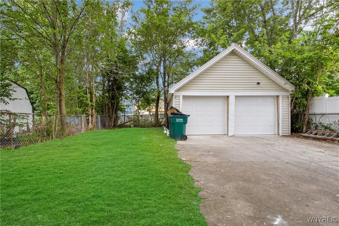 153 Hinman Avenue, Buffalo, New York 14216, Buffalo, New York 14216, 5 Bedrooms Bedrooms, ,2 BathroomsBathrooms,Residential,For Sale,153 Hinman Avenue, Buffalo, New York 14216,B1620308